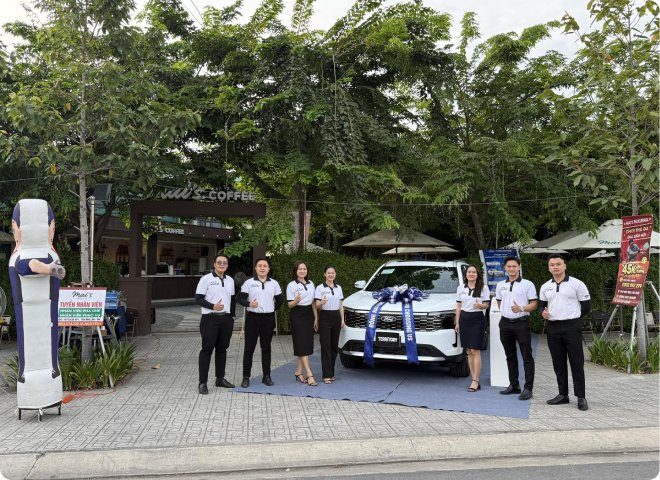Lễ Bàn Giao Xe Mới Cho Khách Hàng